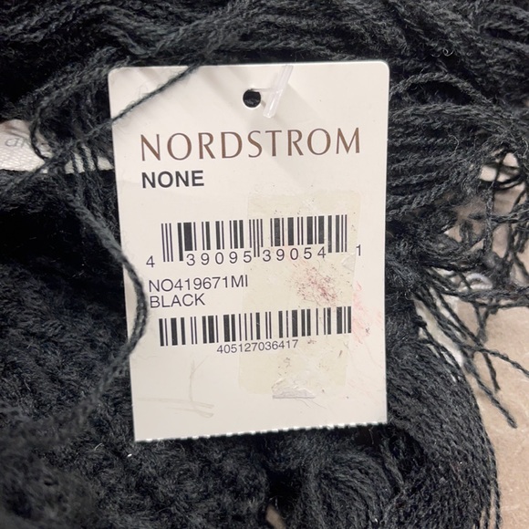 Treasure Bond Black Fringe Cable Knit Scarf - Picture 4 of 4
